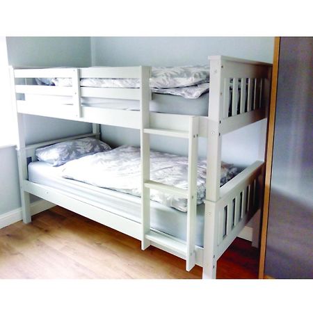 Number 25 Self Catering Apartments Ederney Ardess 外观 照片