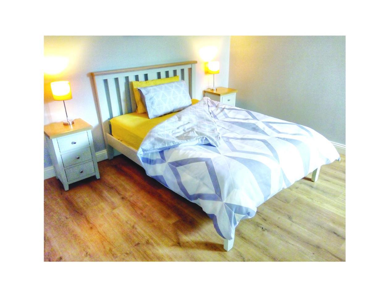 Number 25 Self Catering Apartments Ederney Ardess 外观 照片